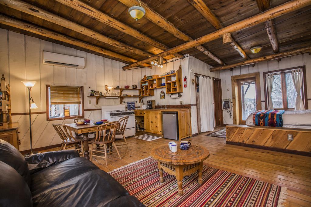 Taos Goji Farm & Eco-Lodge Retreat Arroyo Seco Eksteriør bilde