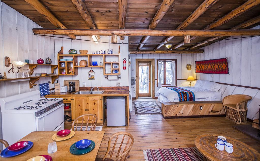 Taos Goji Farm & Eco-Lodge Retreat Arroyo Seco Eksteriør bilde